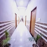 Hotel Crystal Inn
